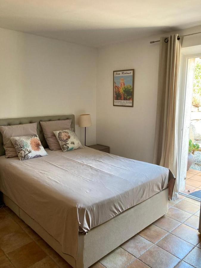 Lone Star House Bed and Breakfast Sainte-Maxime Exteriör bild