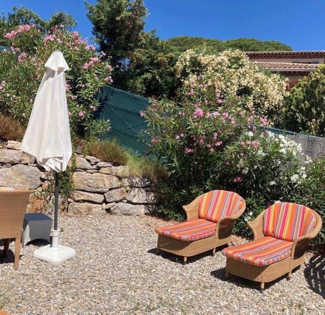 Lone Star House Bed and Breakfast Sainte-Maxime Exteriör bild