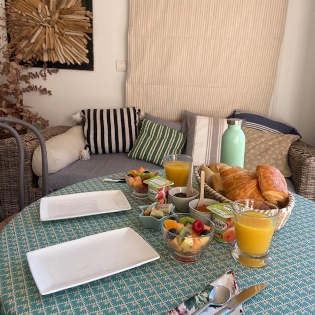 Lone Star House Bed and Breakfast Sainte-Maxime Exteriör bild