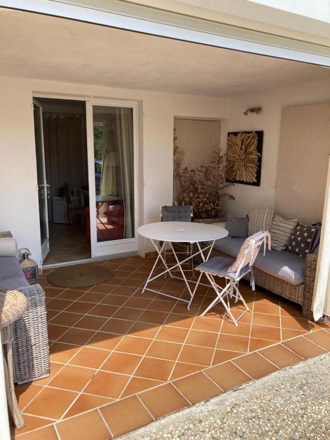 Lone Star House Bed and Breakfast Sainte-Maxime Exteriör bild