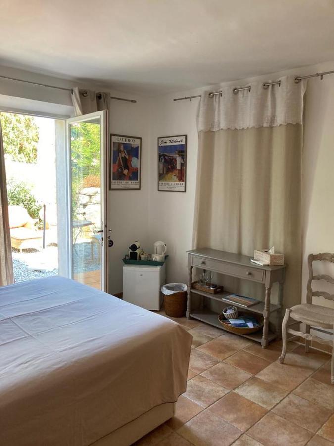 Lone Star House Bed and Breakfast Sainte-Maxime Exteriör bild