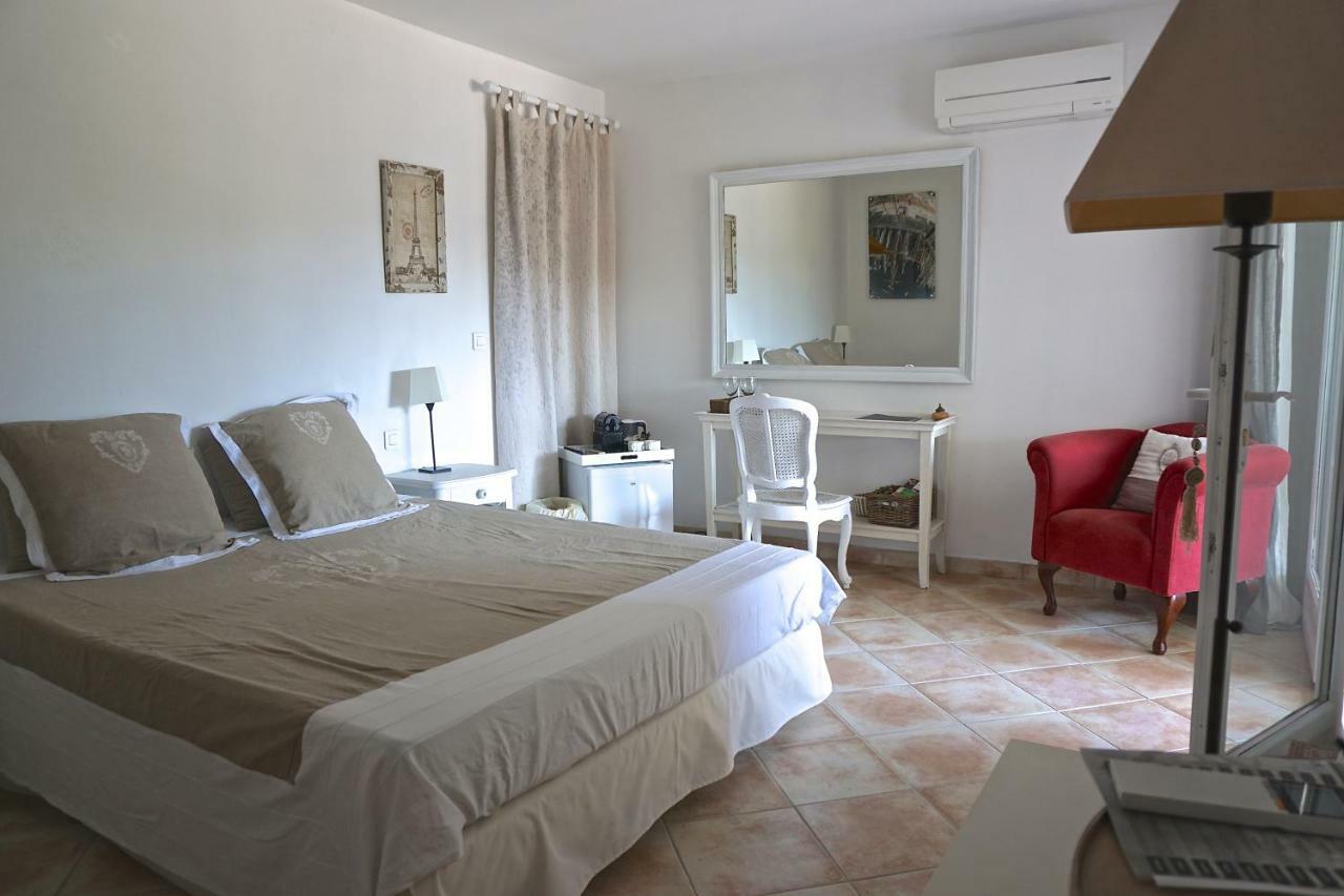 Lone Star House Bed and Breakfast Sainte-Maxime Exteriör bild